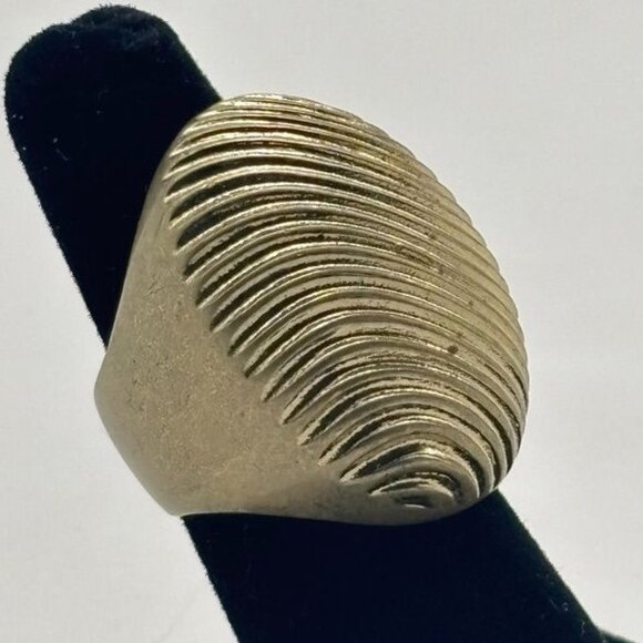 Vintage Kiam Family Large High Dome Textured Brass Ring From 1970s Unisex Signed - Picture 4 of 16